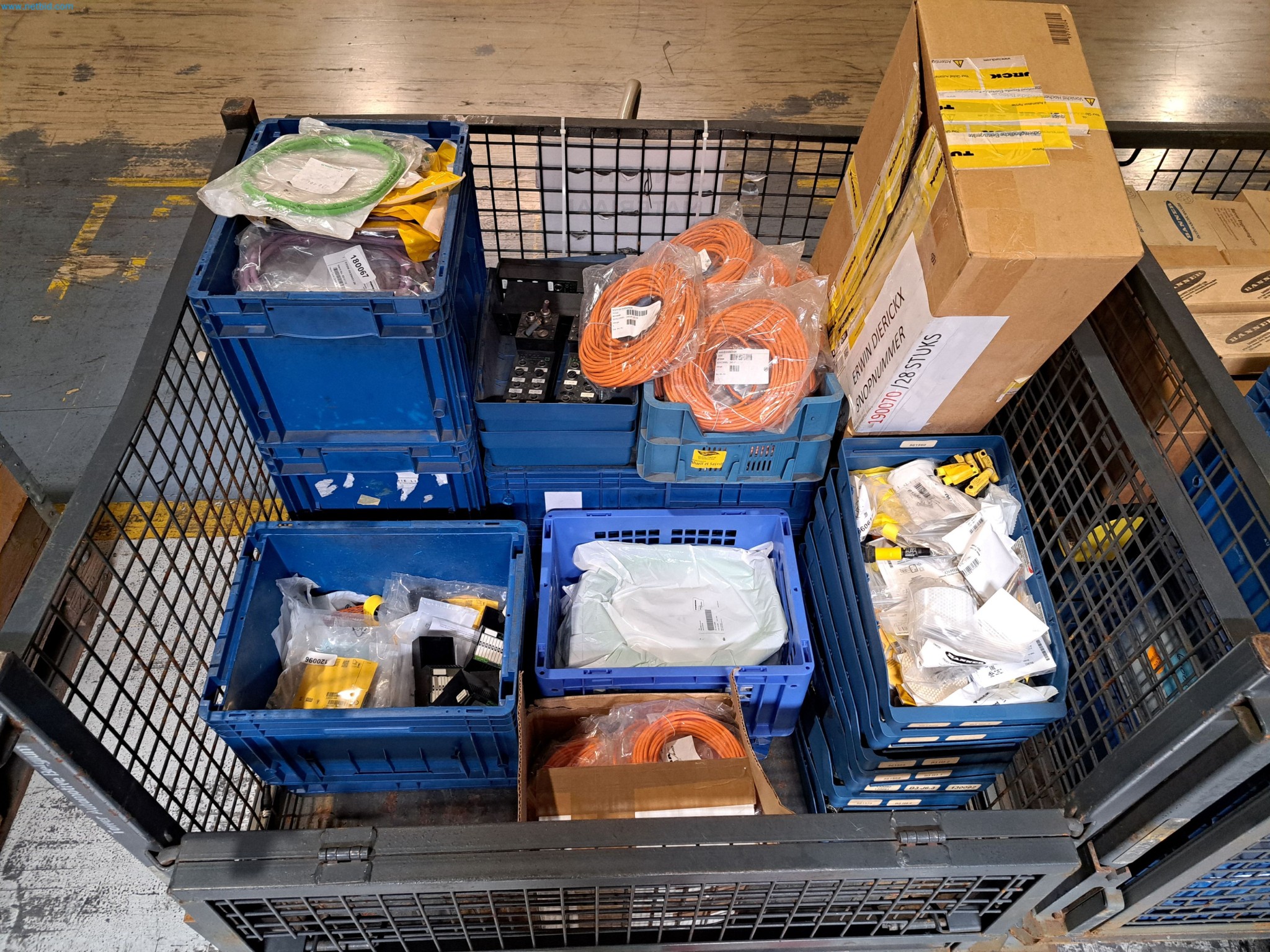 Sprzęt do produkcji samochodów (2. aukcja)-8