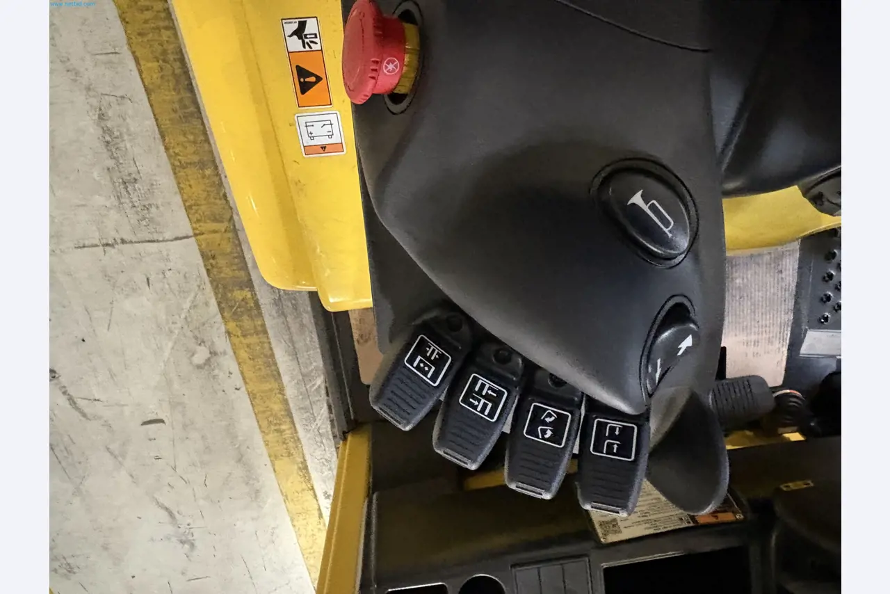 Sprzęt do produkcji samochodów-12