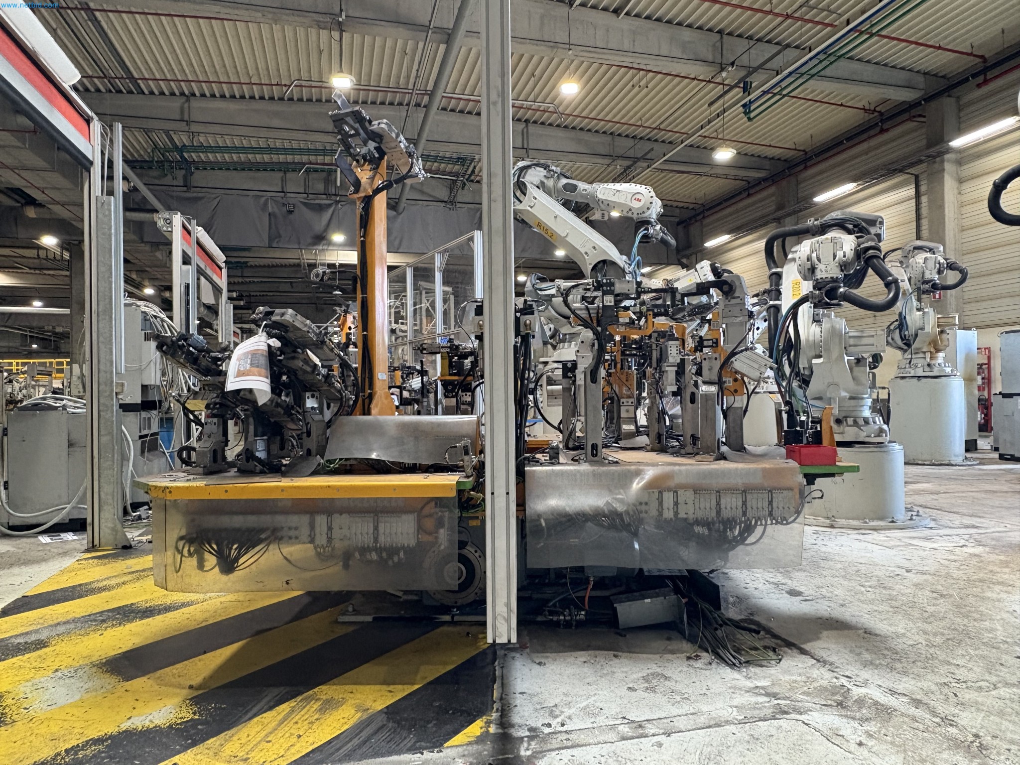 Sprzęt do produkcji samochodów (2. aukcja)-1