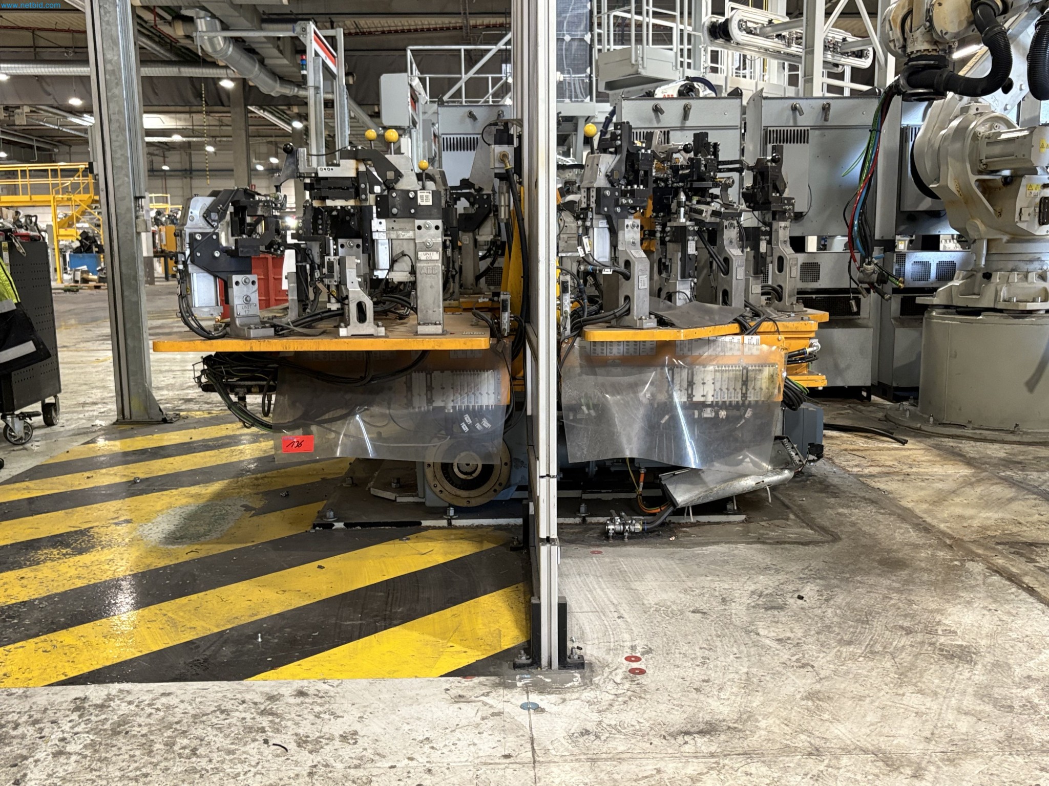 Sprzęt do produkcji samochodów (2. aukcja)-4