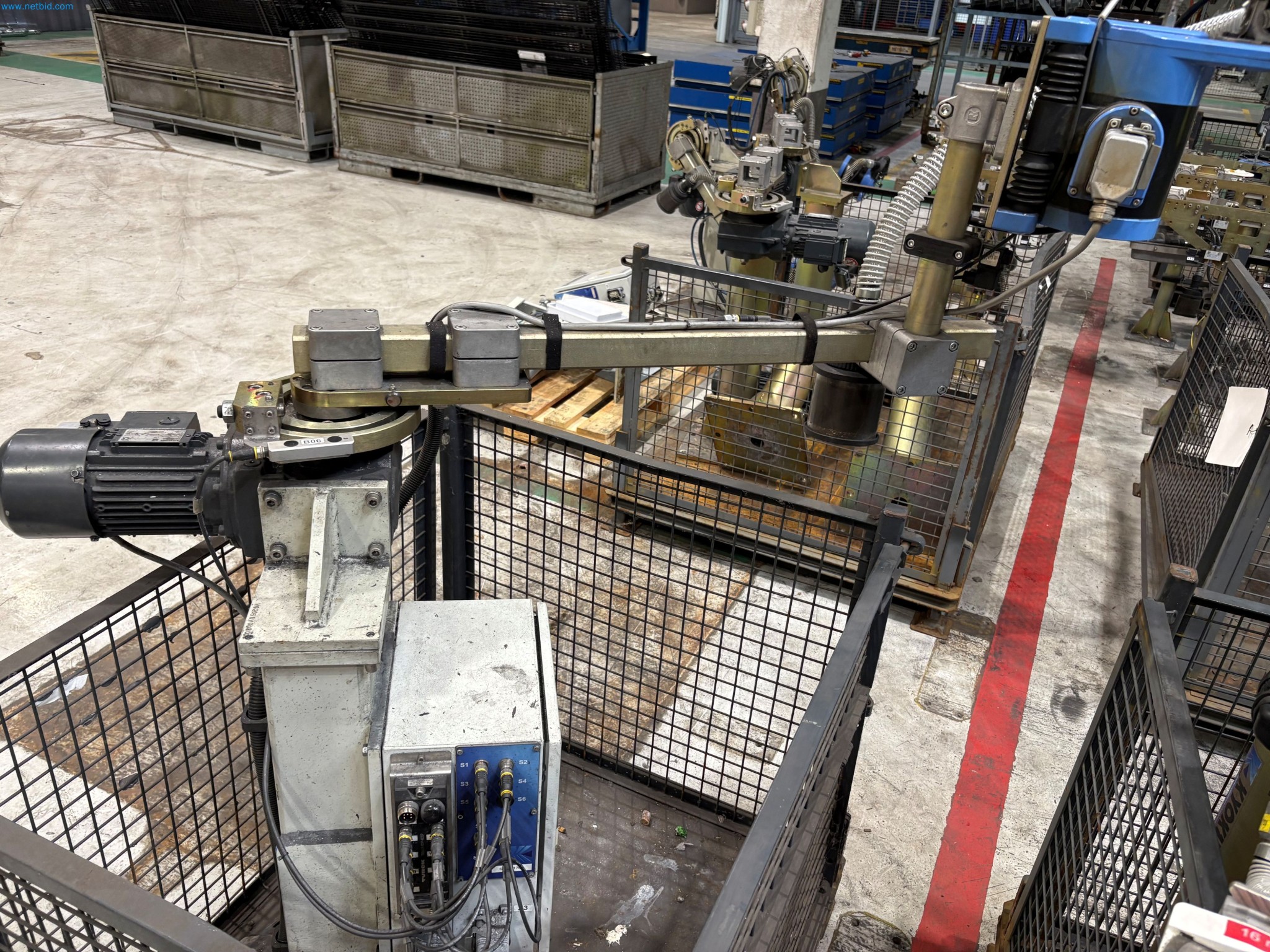 Sprzęt do produkcji samochodów-9