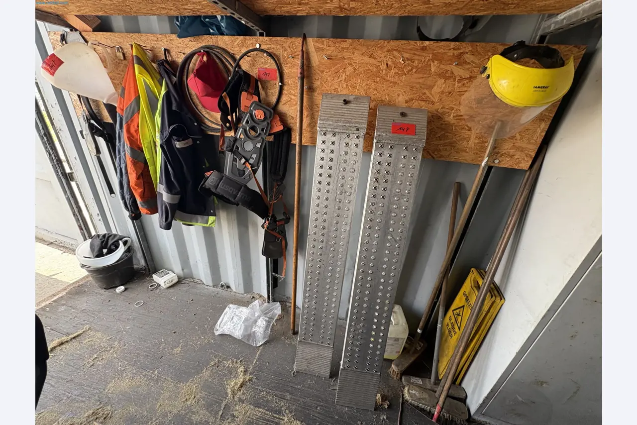 Equipment for automotive manufacturing (second auction)-17