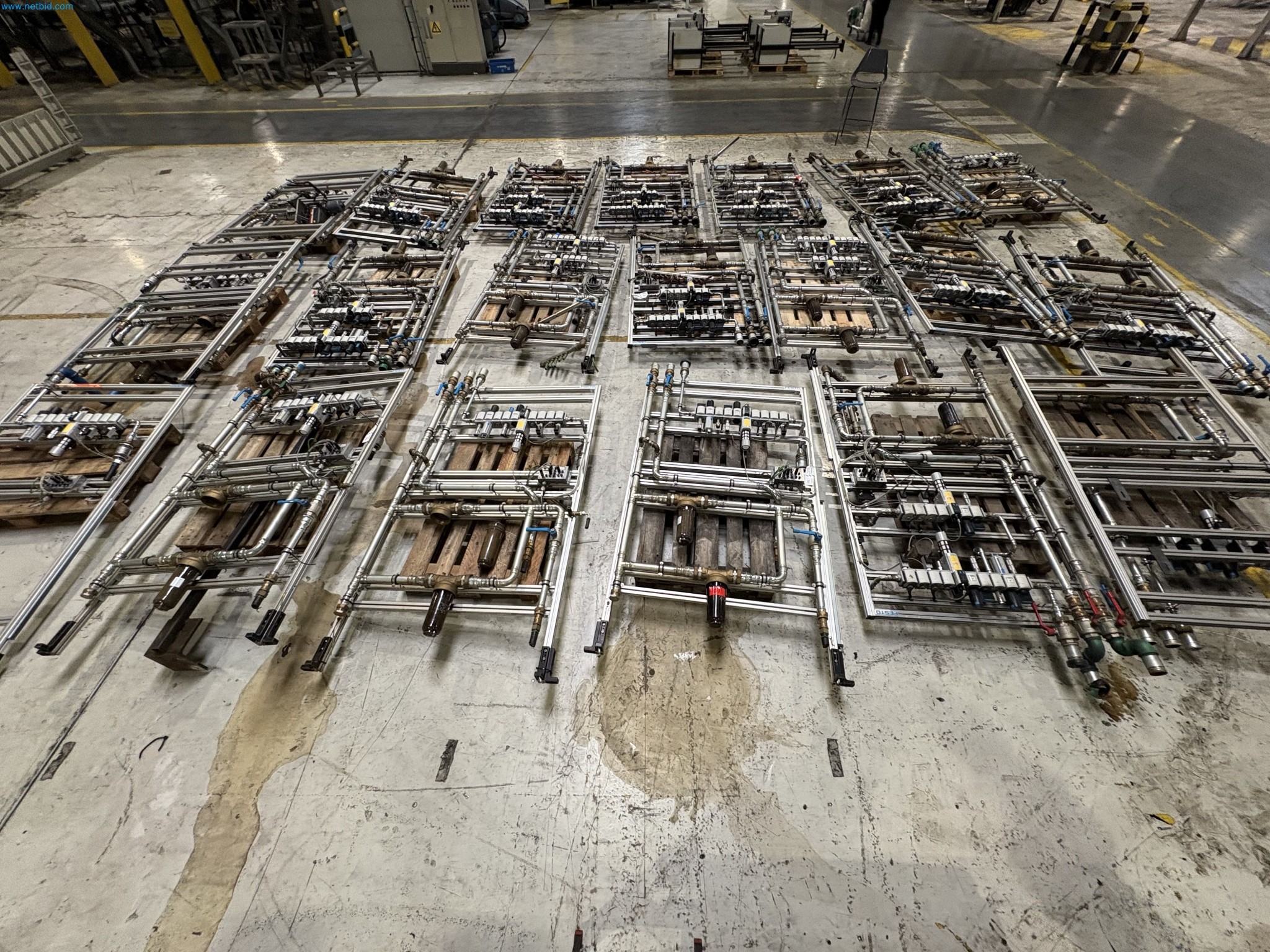 Oprema za avtomobilsko industrijo (2. dražba)-1