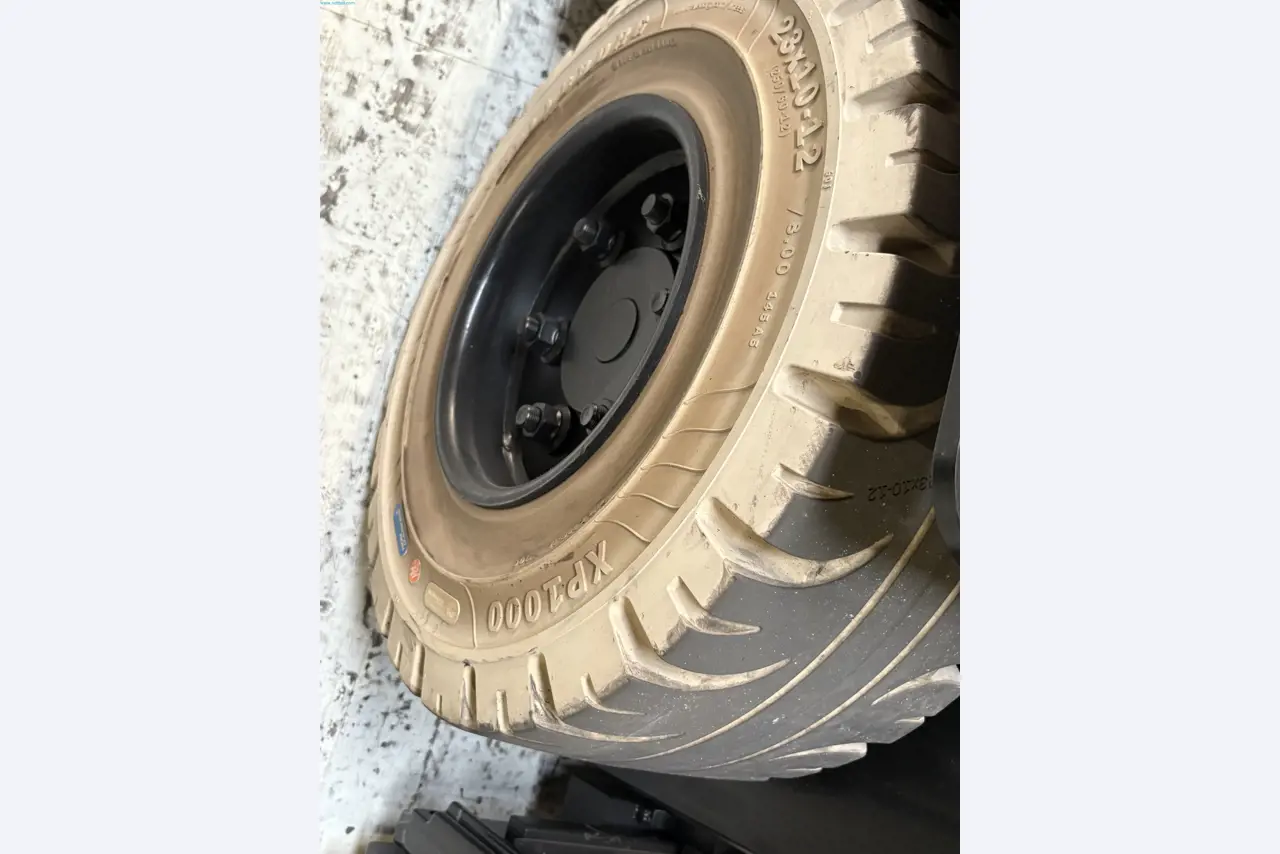 Sprzęt do produkcji samochodów-10