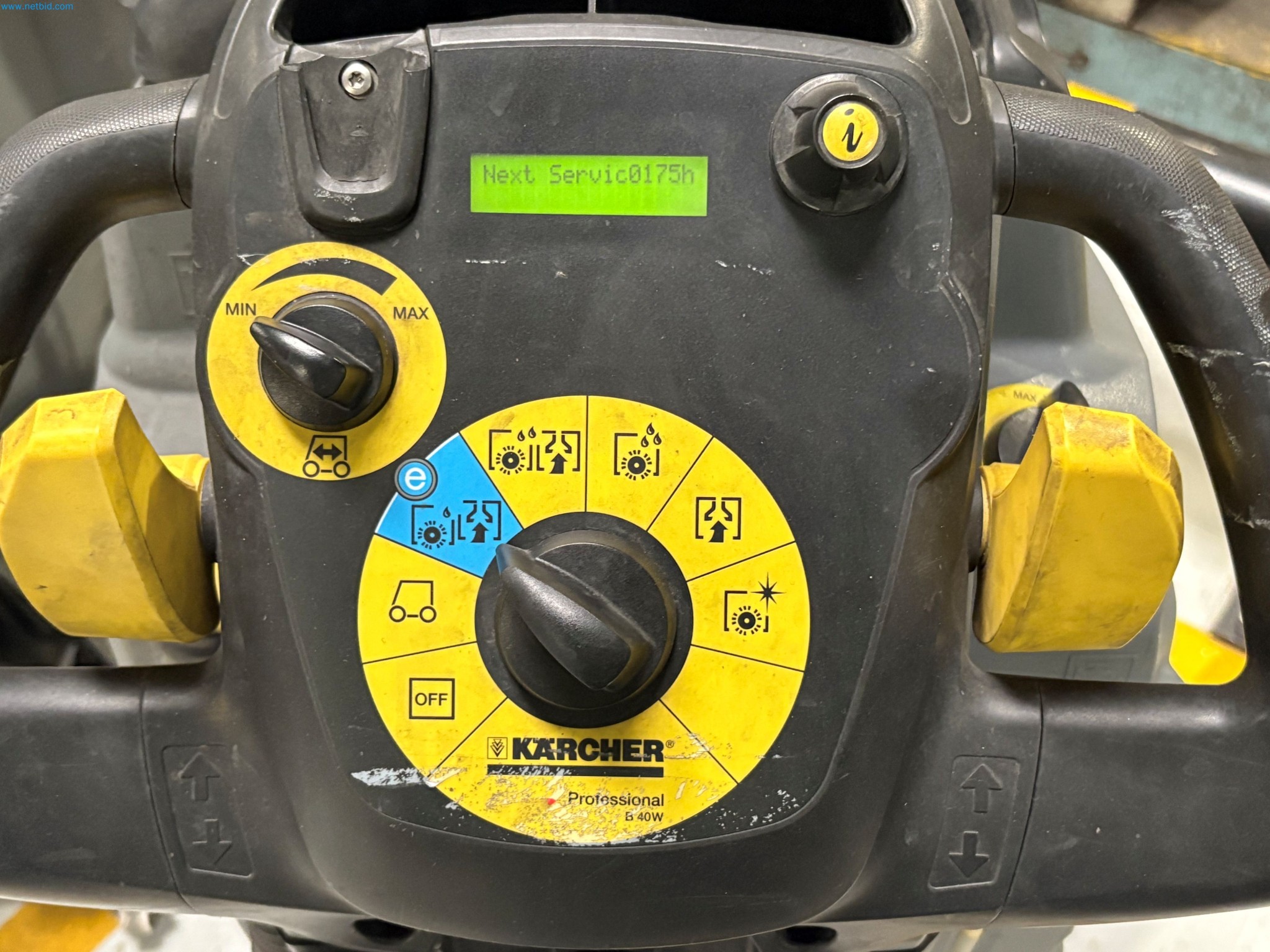 Sprzęt do produkcji samochodów-2