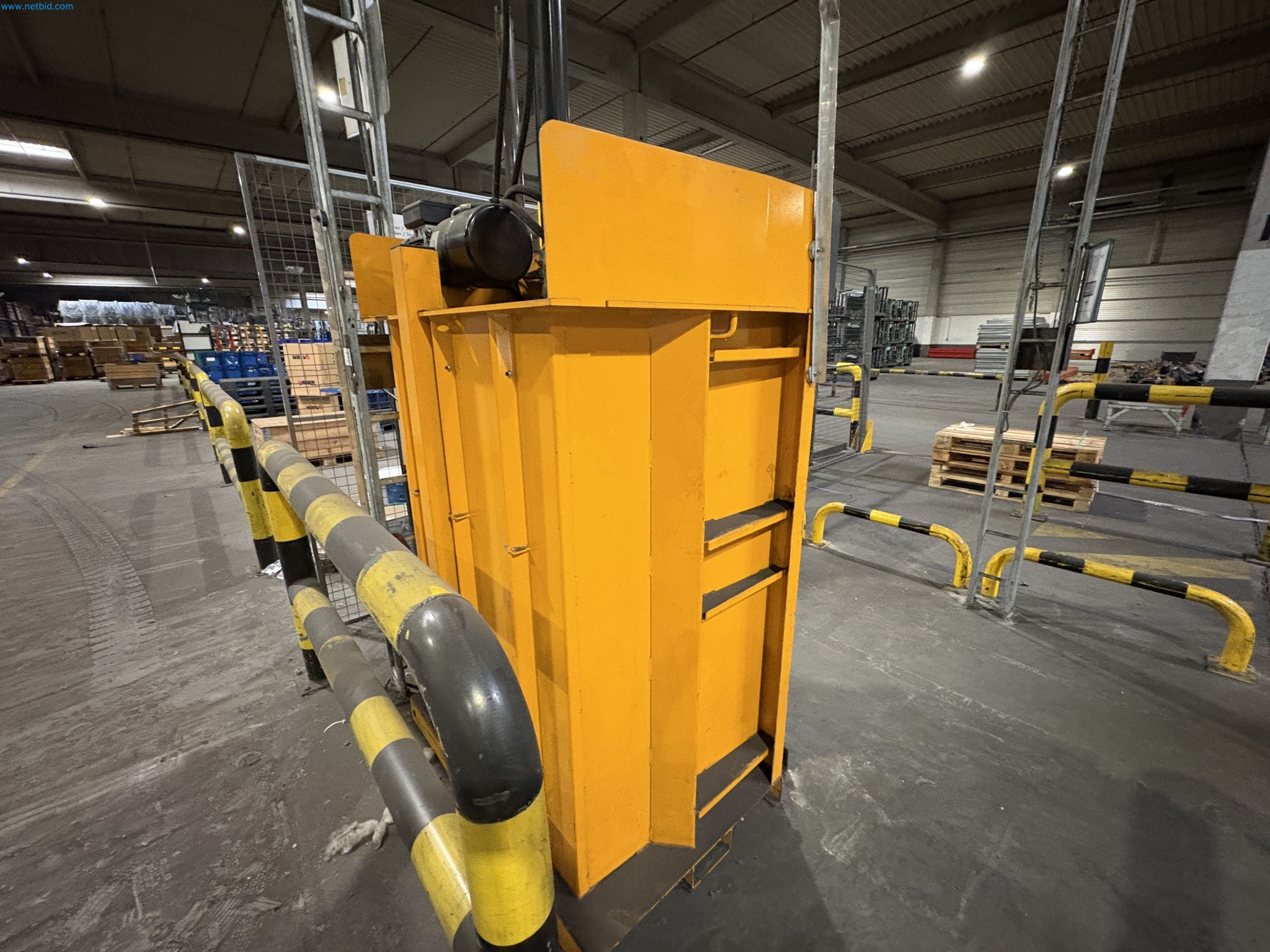 Sprzęt do produkcji samochodów-3