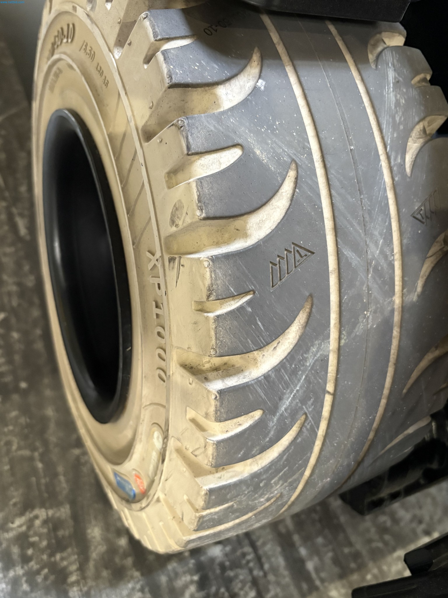 Sprzęt do produkcji samochodów-15