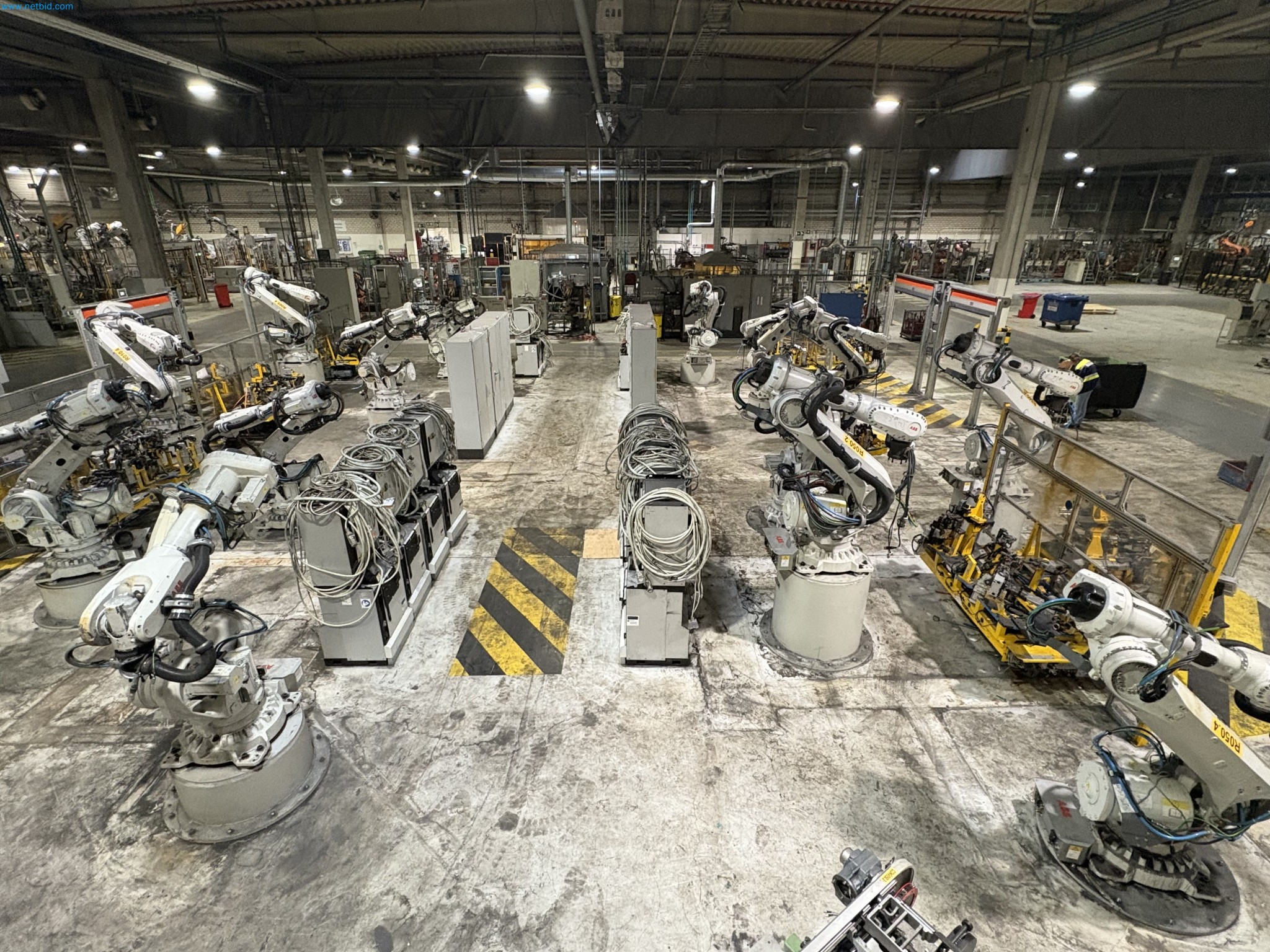 Sprzęt do produkcji samochodów-1