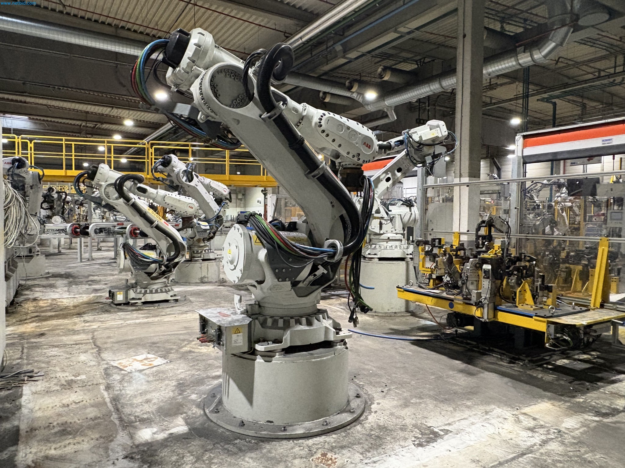 Sprzęt do produkcji samochodów-4