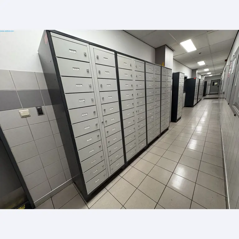 Sprzęt do produkcji samochodów-4