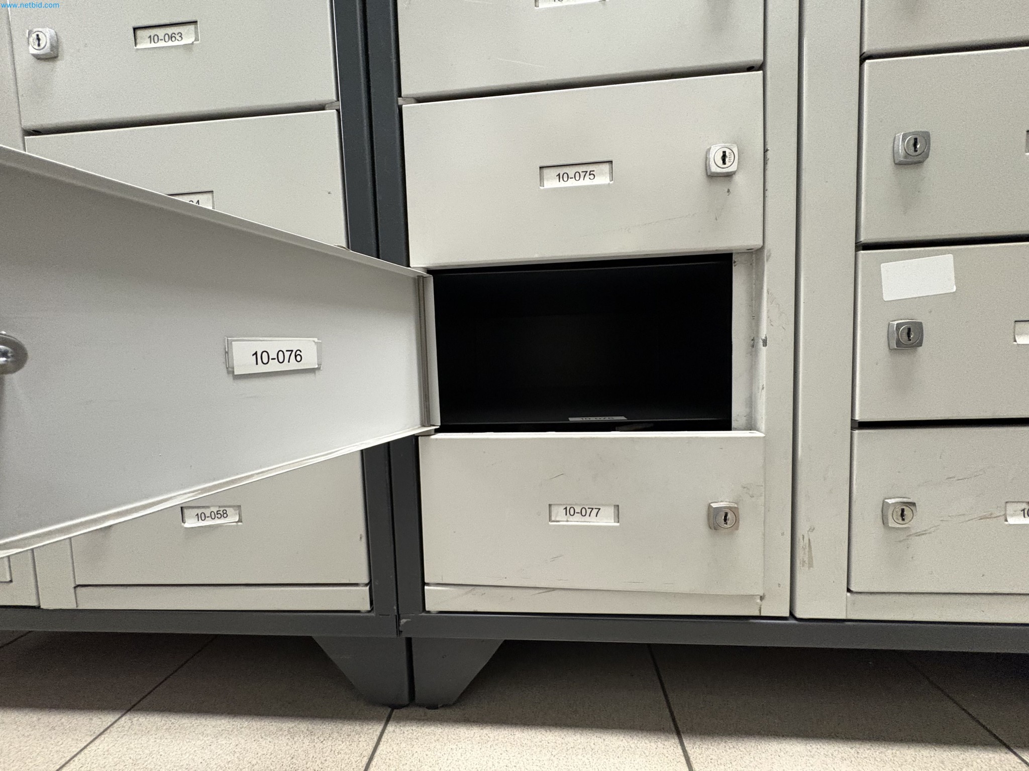 Sprzęt do produkcji samochodów-5