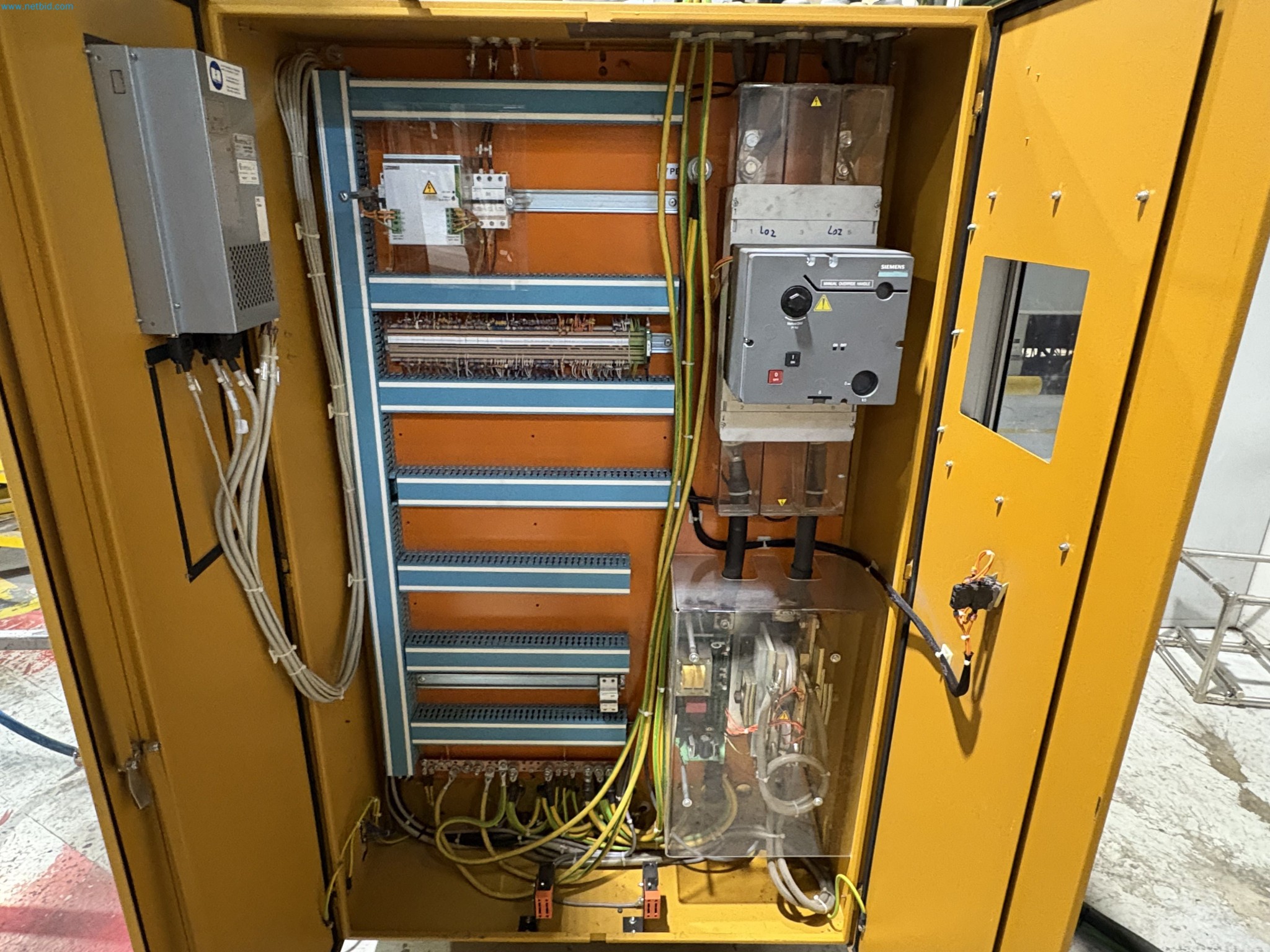 Sprzęt do produkcji samochodów-4