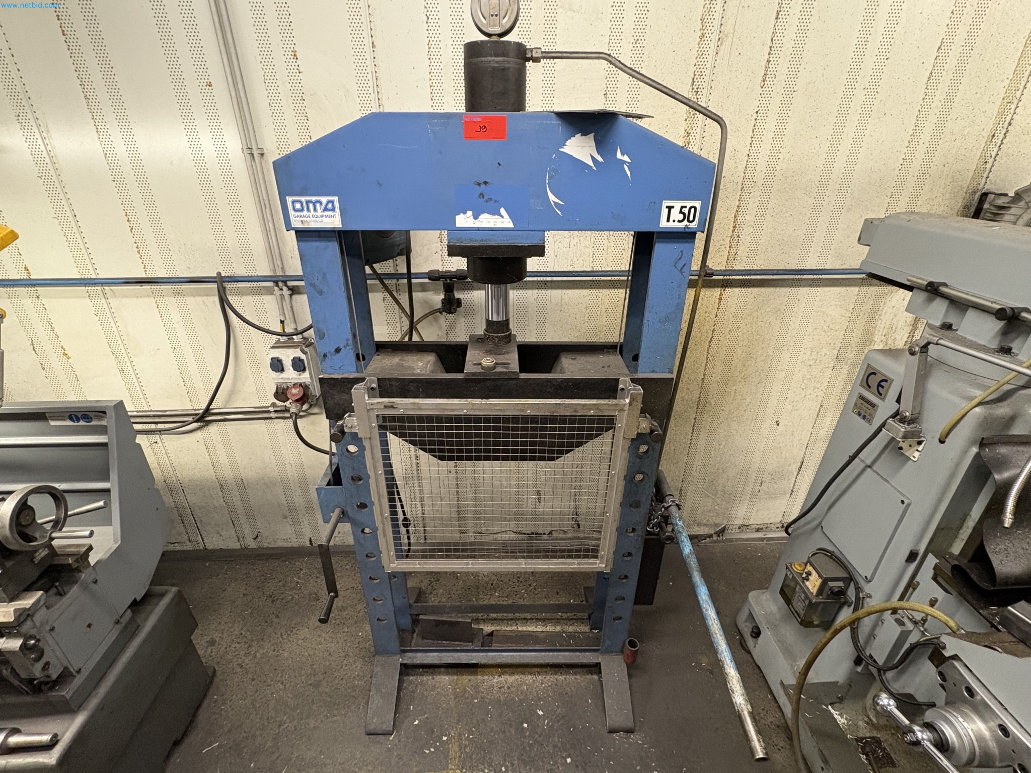 Sprzęt do produkcji samochodów-1