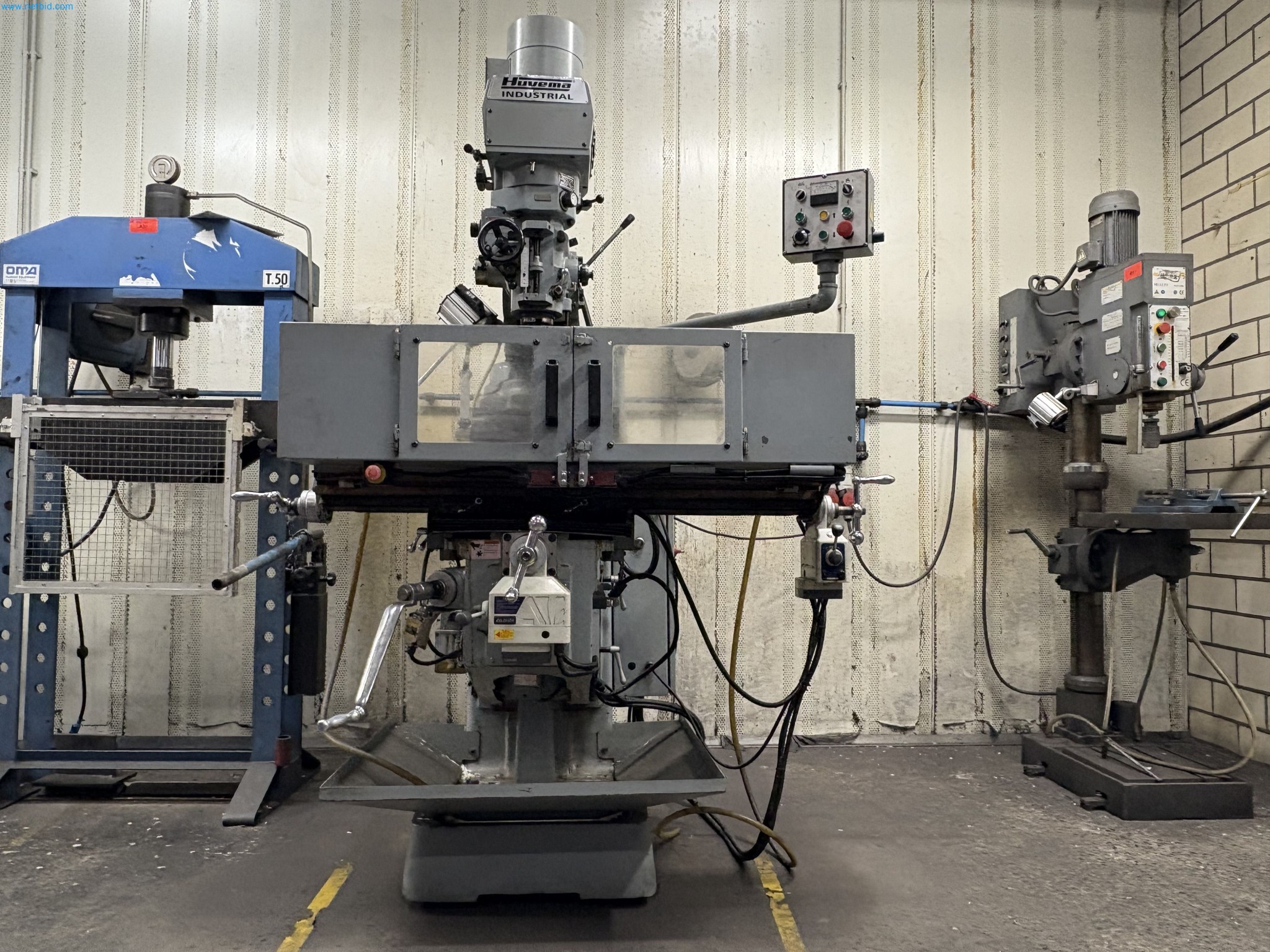 Sprzęt do produkcji samochodów-1