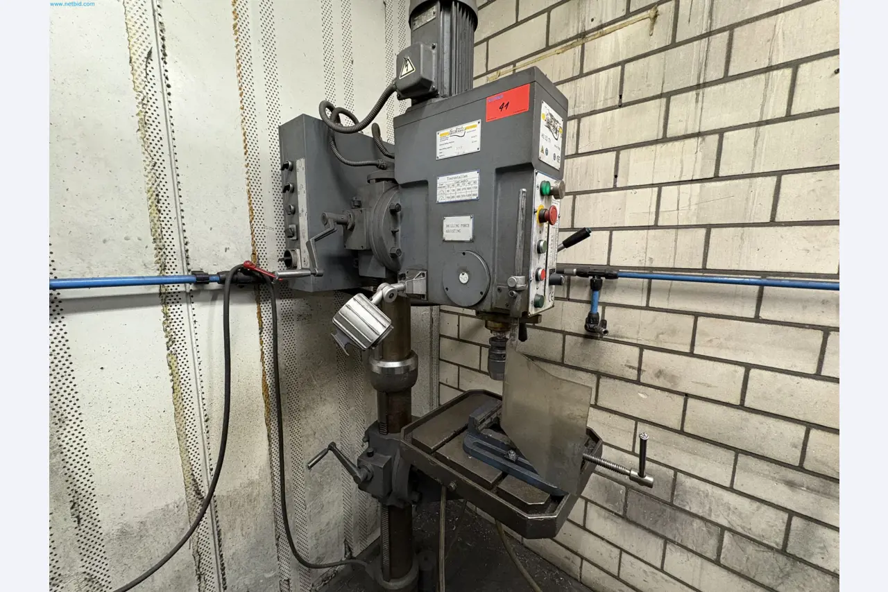 Sprzęt do produkcji samochodów-4