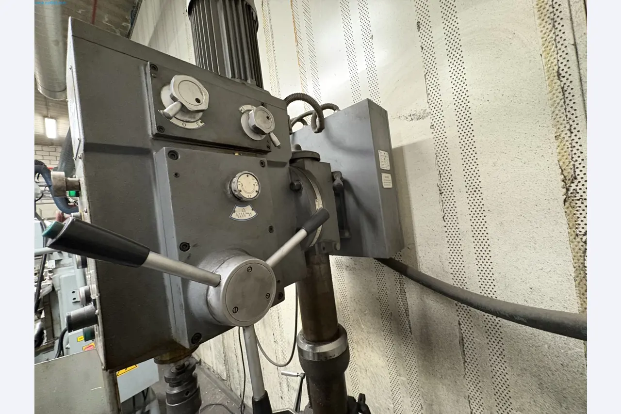 Sprzęt do produkcji samochodów-6