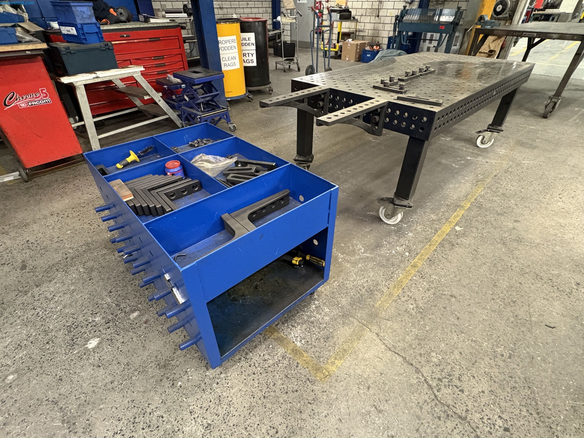 Sprzęt do produkcji samochodów-11