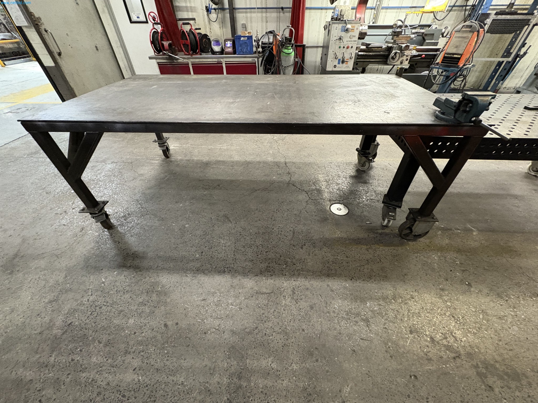 Sprzęt do produkcji samochodów-2