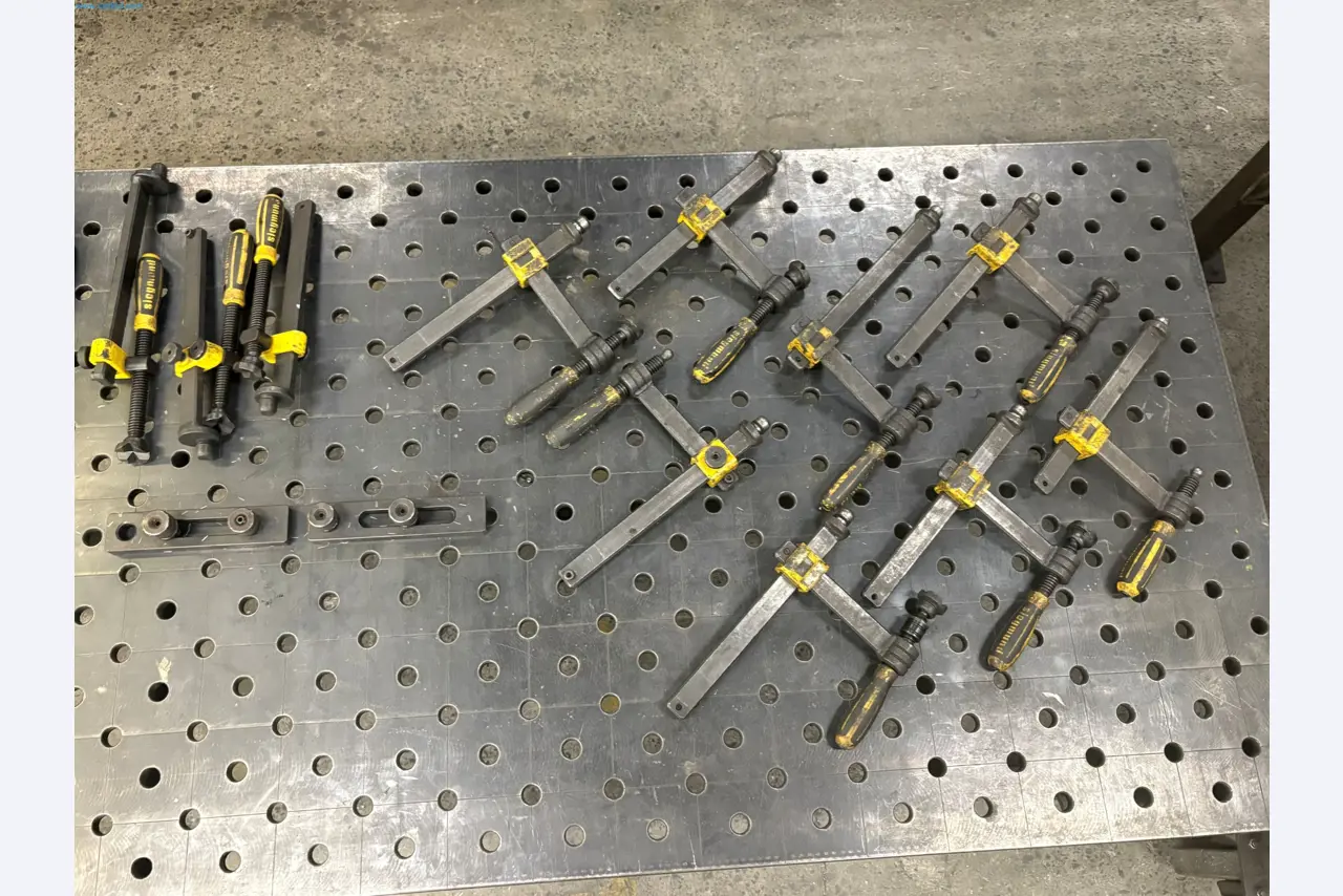 Sprzęt do produkcji samochodów-3