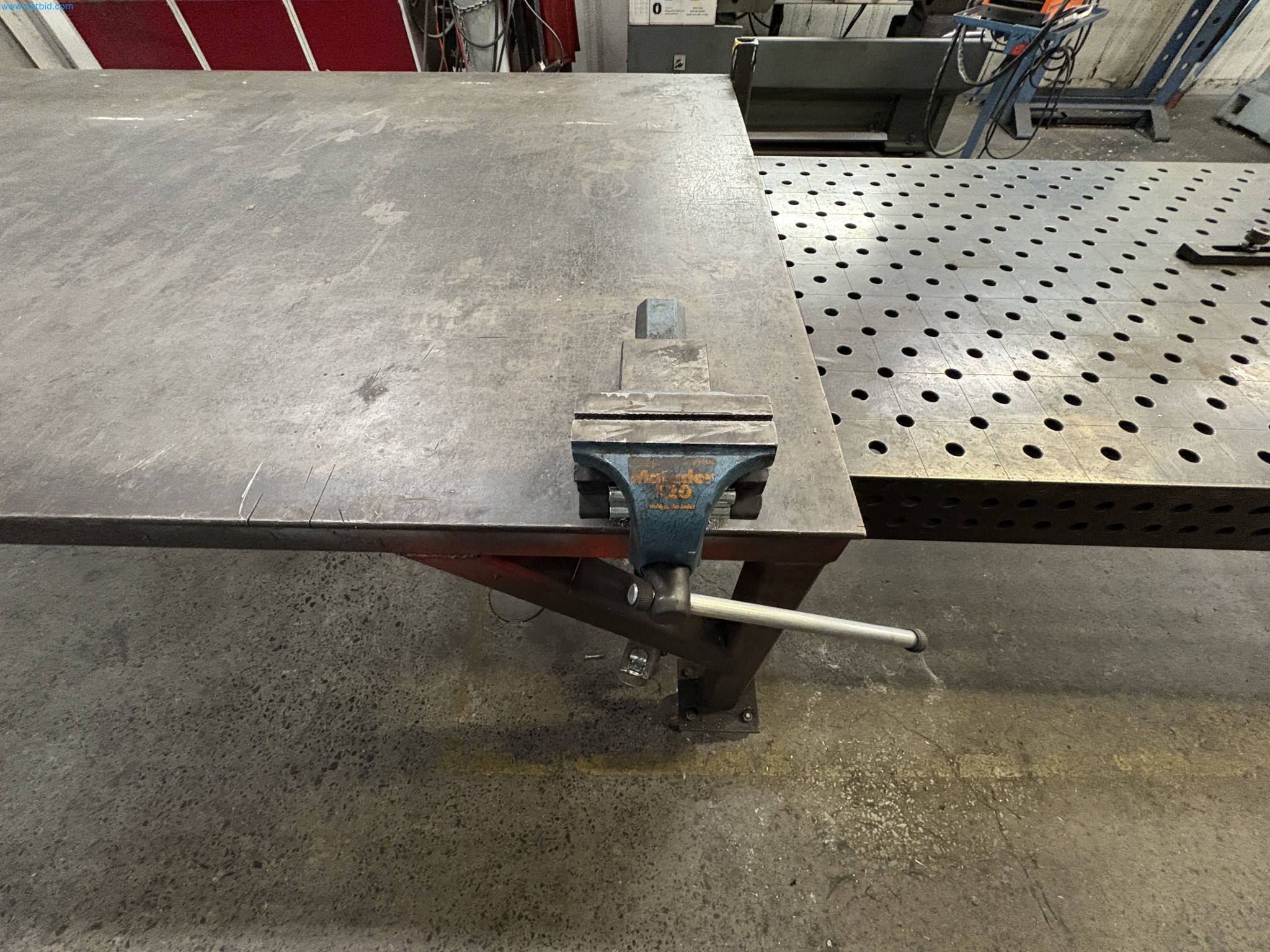 Sprzęt do produkcji samochodów-4