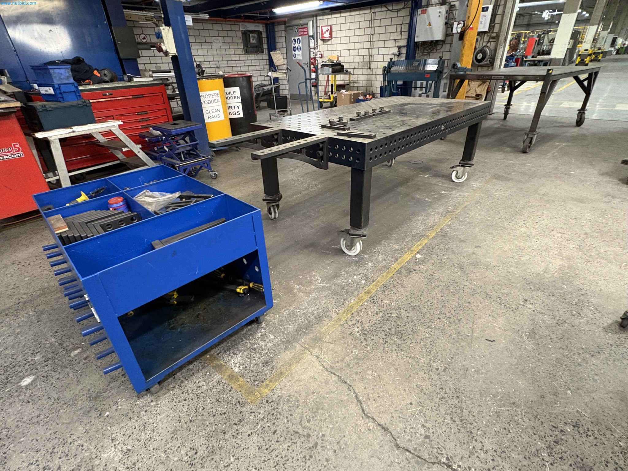 Sprzęt do produkcji samochodów-9