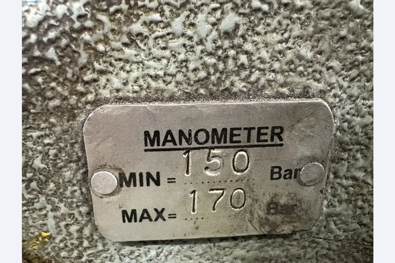 Sprzęt do produkcji samochodów-4