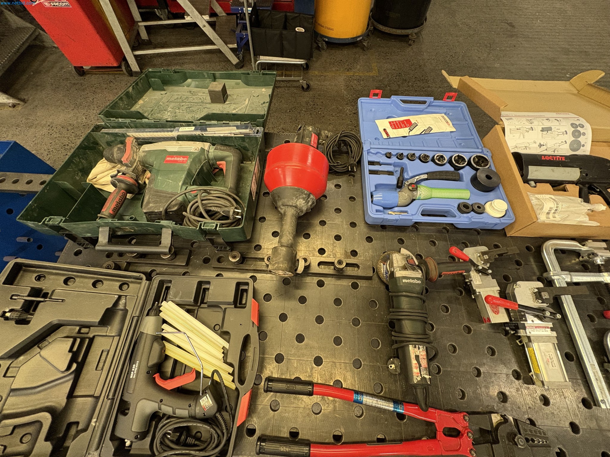 Sprzęt do produkcji samochodów-20