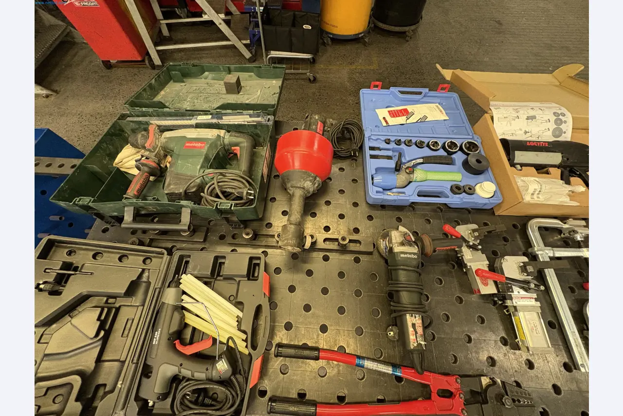 Sprzęt do produkcji samochodów-20