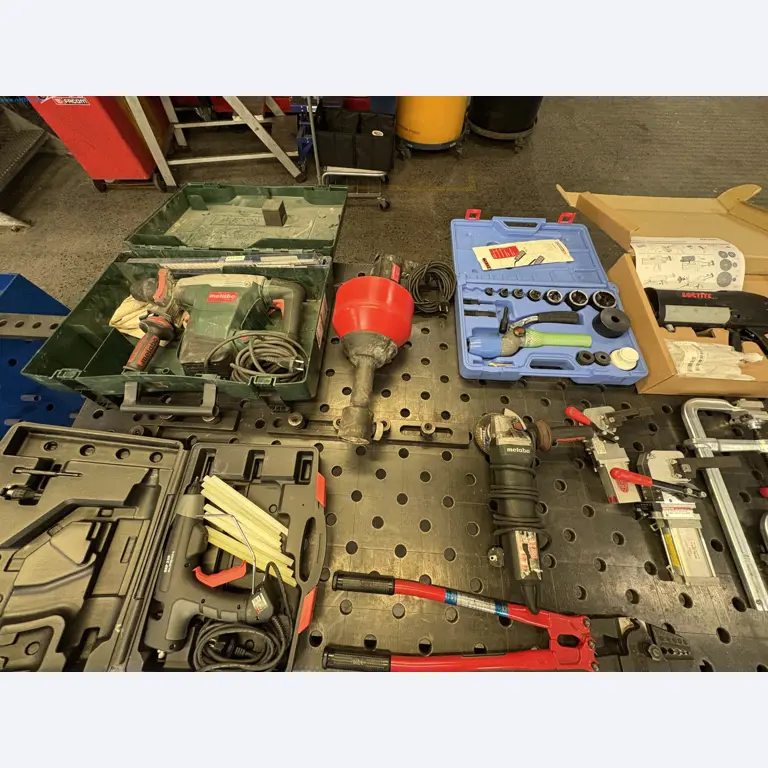 Sprzęt do produkcji samochodów-20