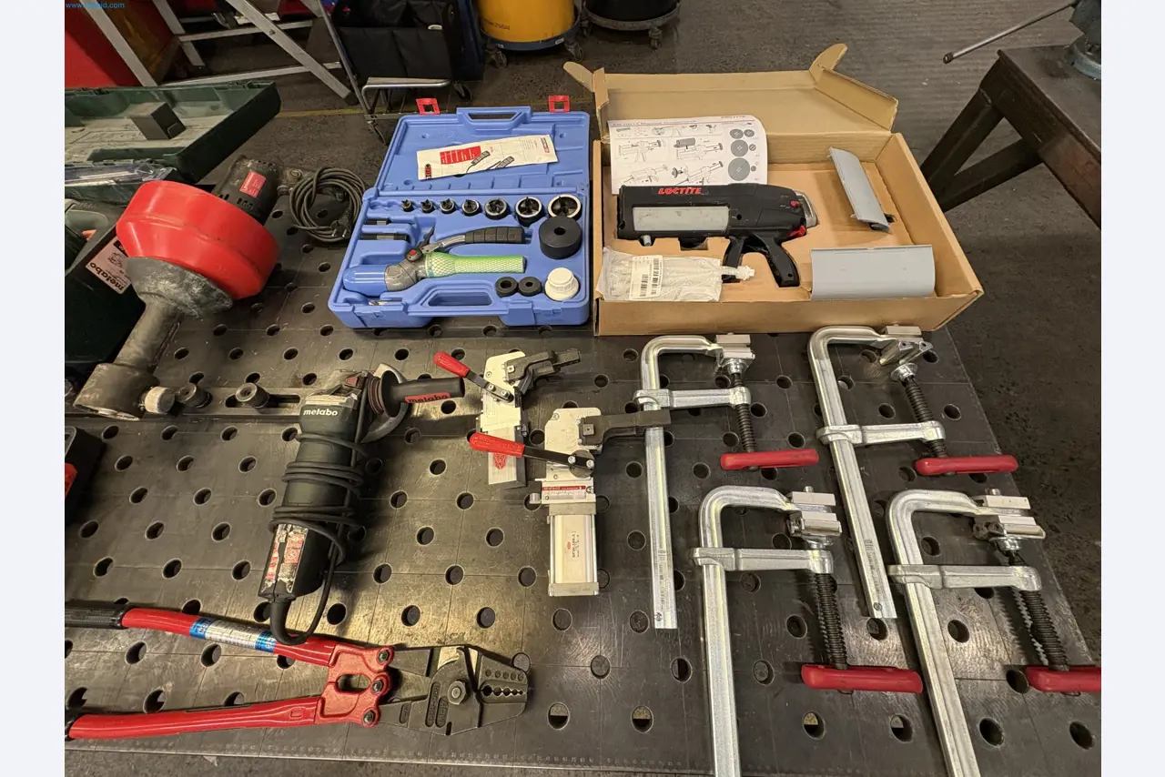 Sprzęt do produkcji samochodów-21