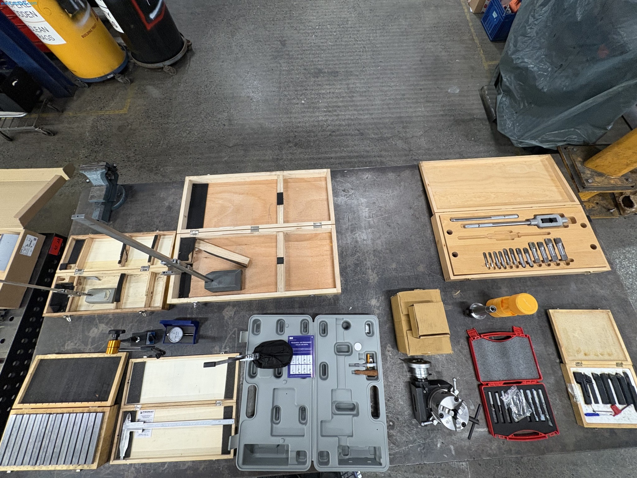 Sprzęt do produkcji samochodów-22