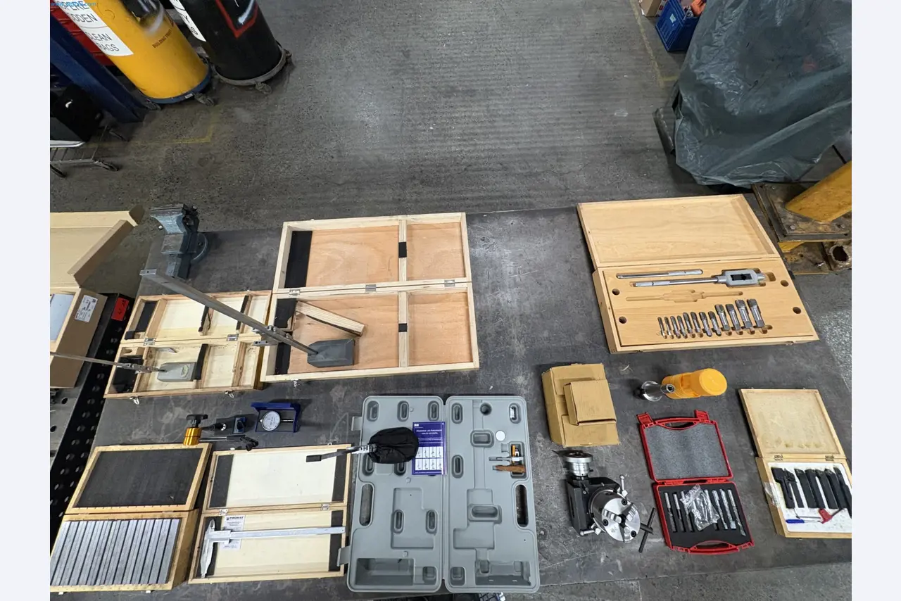 Sprzęt do produkcji samochodów-22