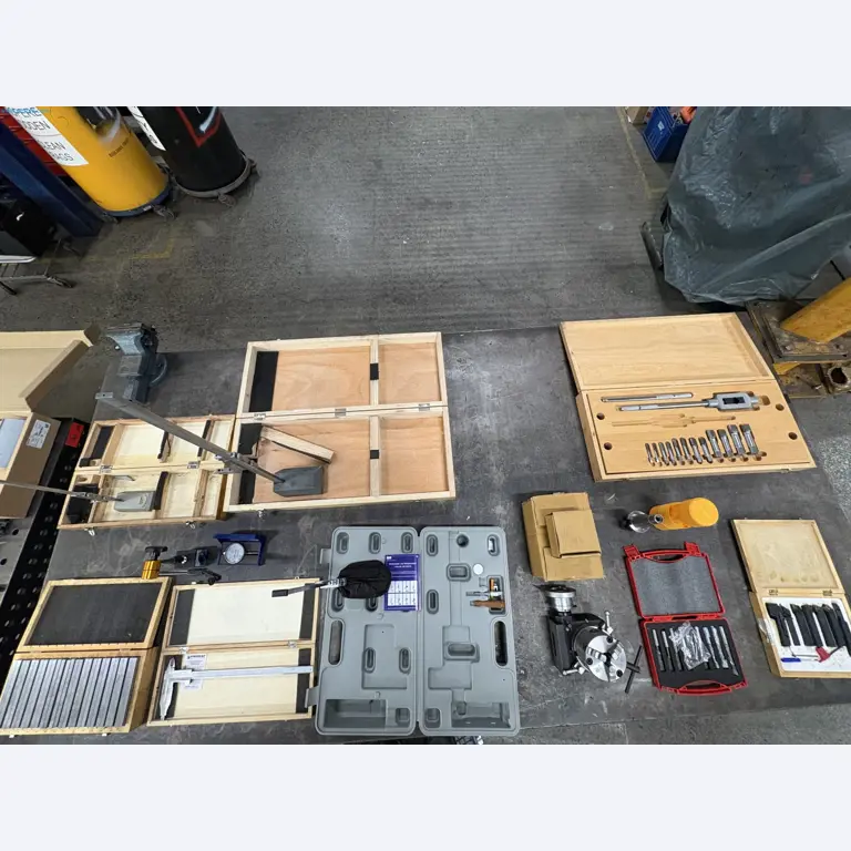 Sprzęt do produkcji samochodów-22