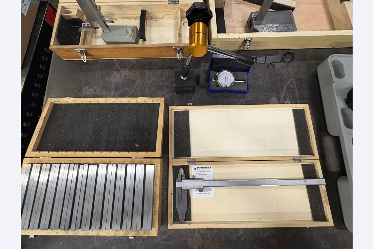 Sprzęt do produkcji samochodów-23