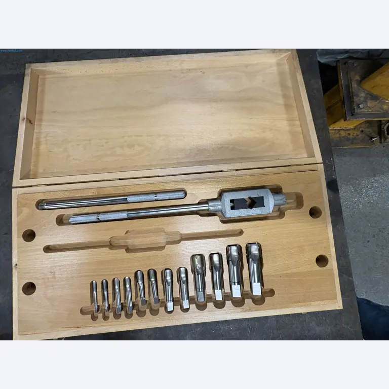 Sprzęt do produkcji samochodów-4