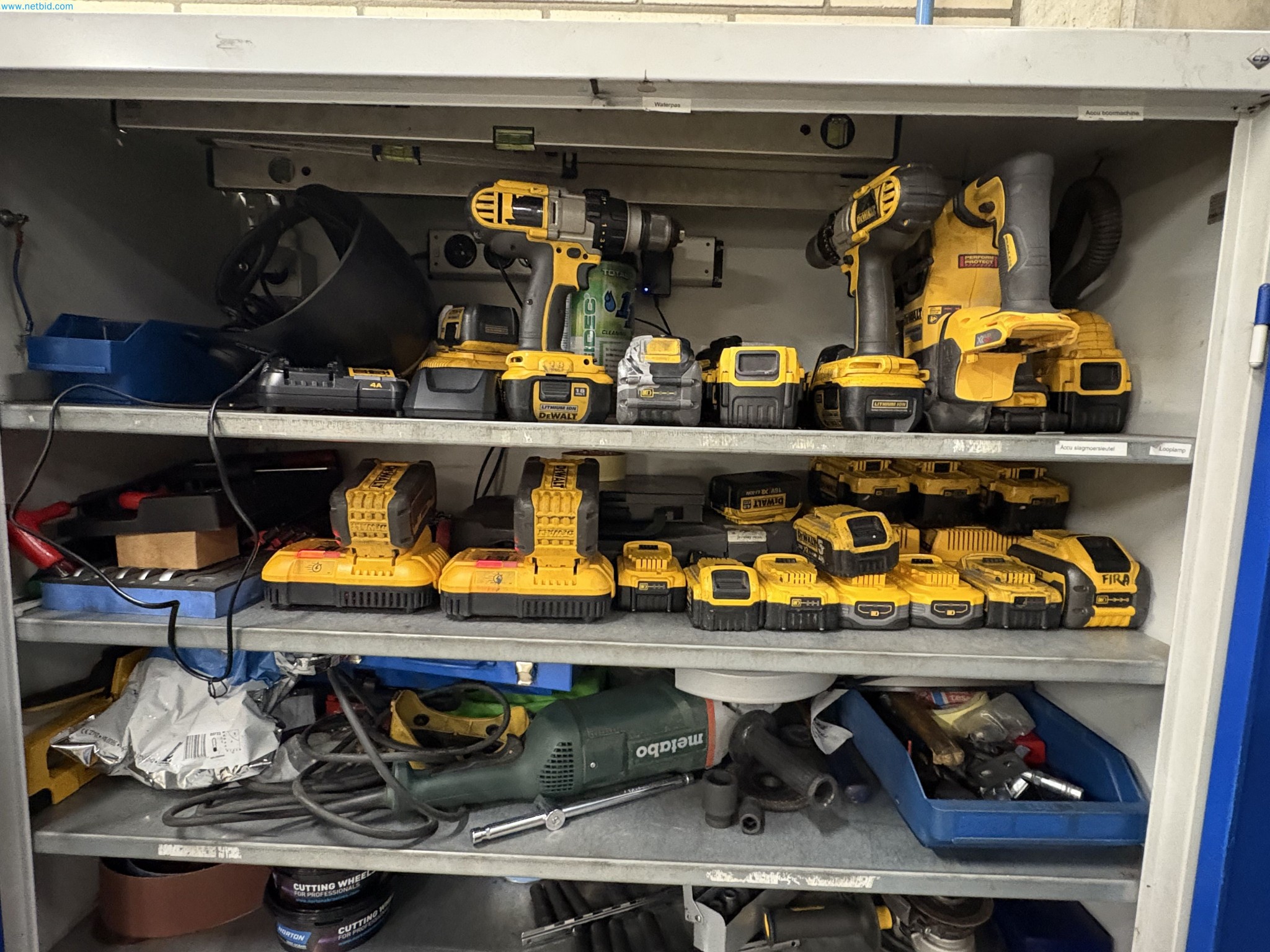 Sprzęt do produkcji samochodów-6