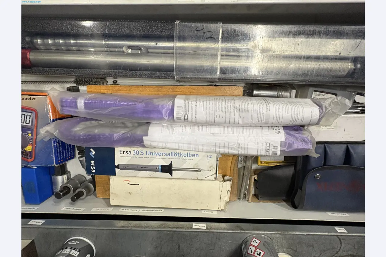 Sprzęt do produkcji samochodów-8