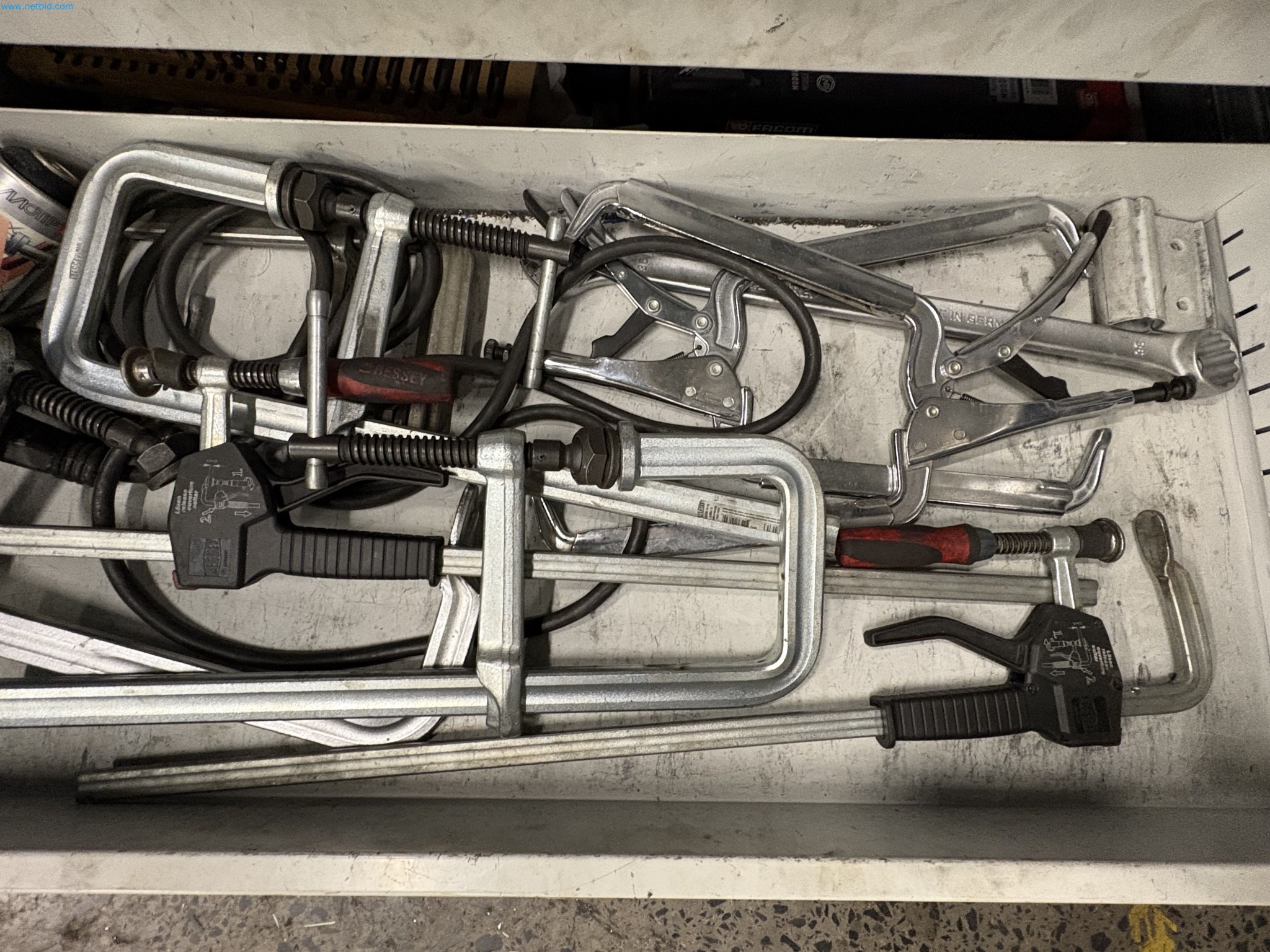 Sprzęt do produkcji samochodów-9