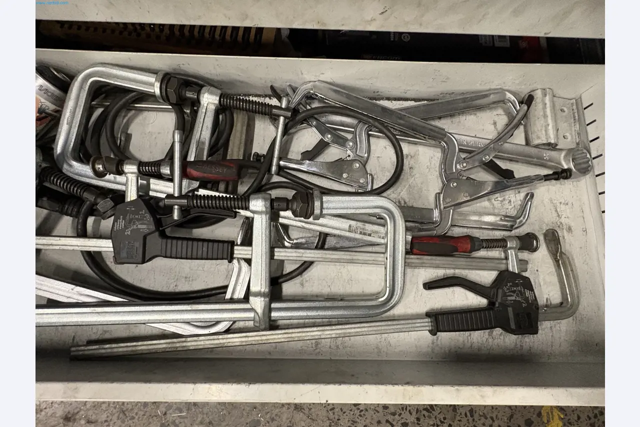 Sprzęt do produkcji samochodów-9