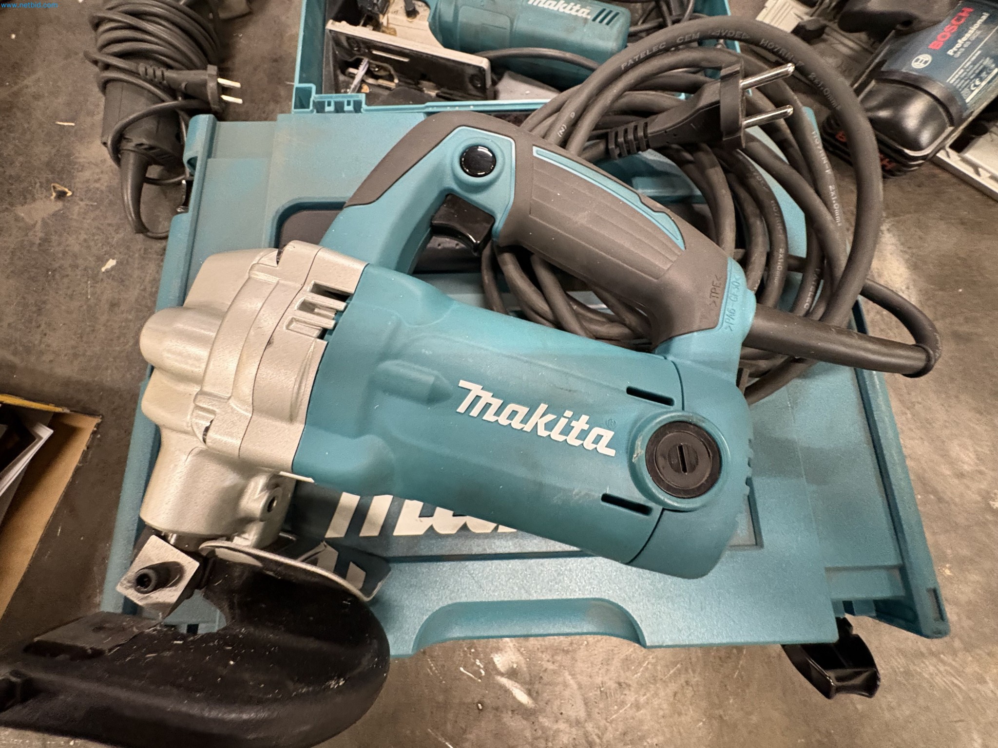 Sprzęt do produkcji samochodów-13