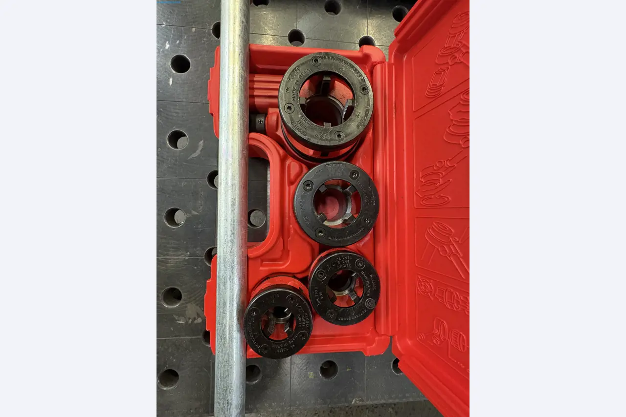 Sprzęt do produkcji samochodów-15