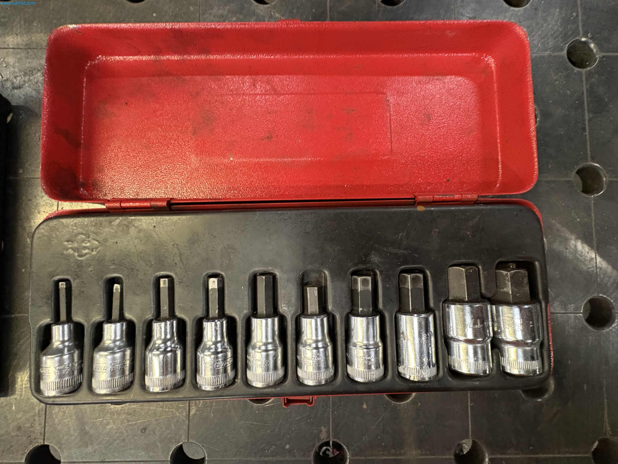 Sprzęt do produkcji samochodów-3