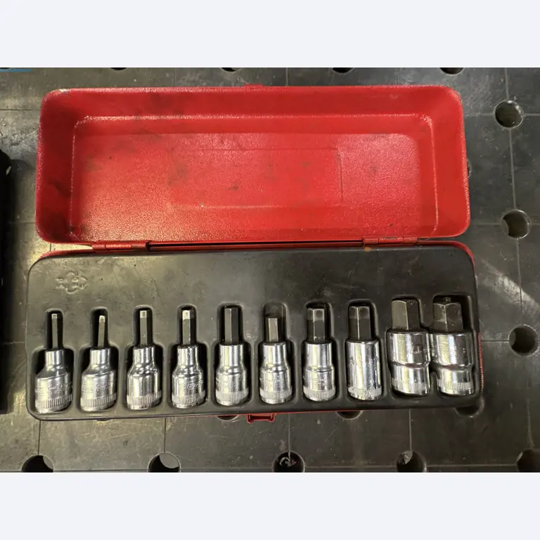 Sprzęt do produkcji samochodów-3