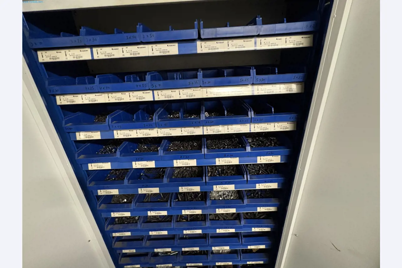 Sprzęt do produkcji samochodów-16