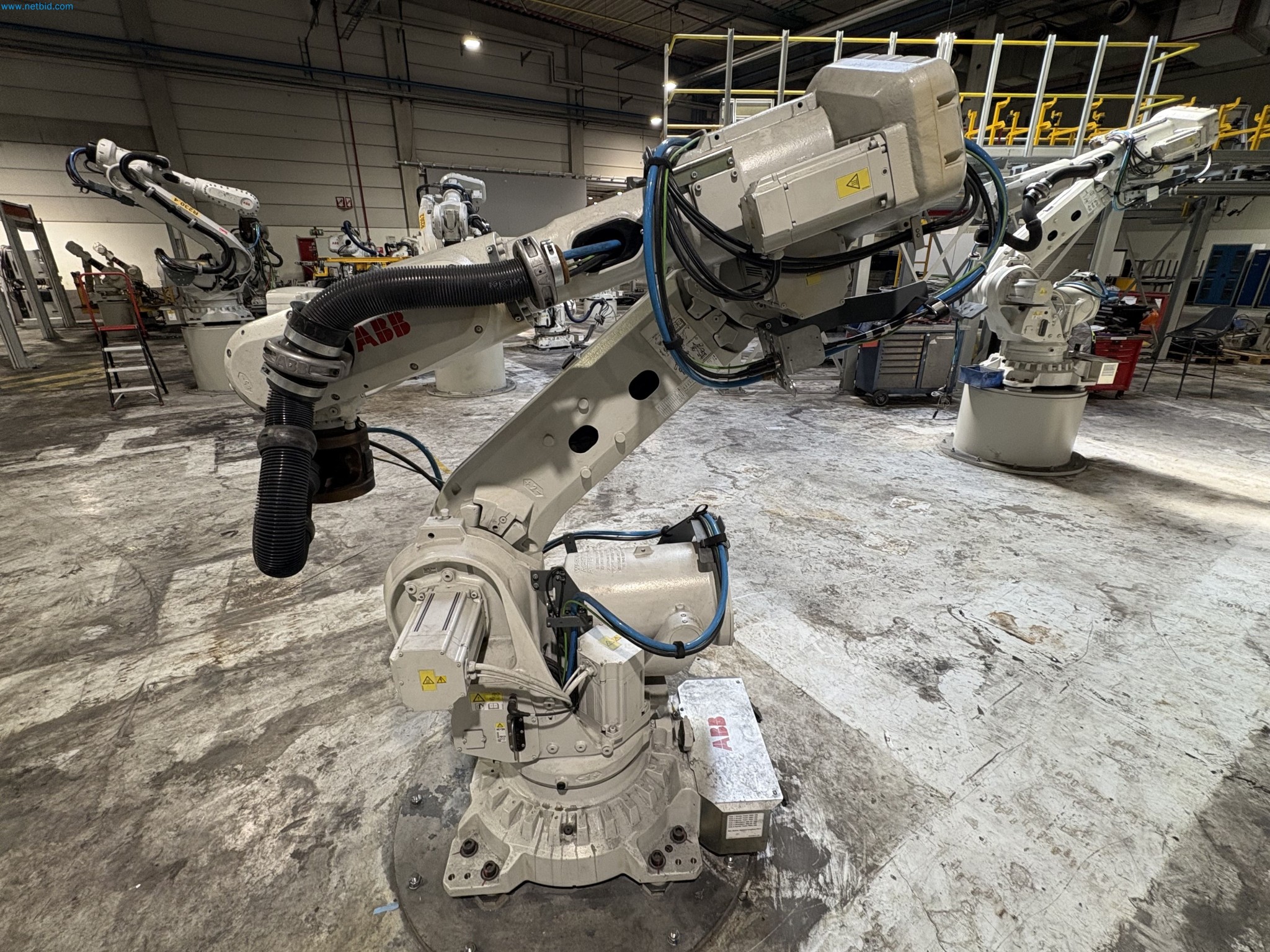 Sprzęt do produkcji samochodów-9