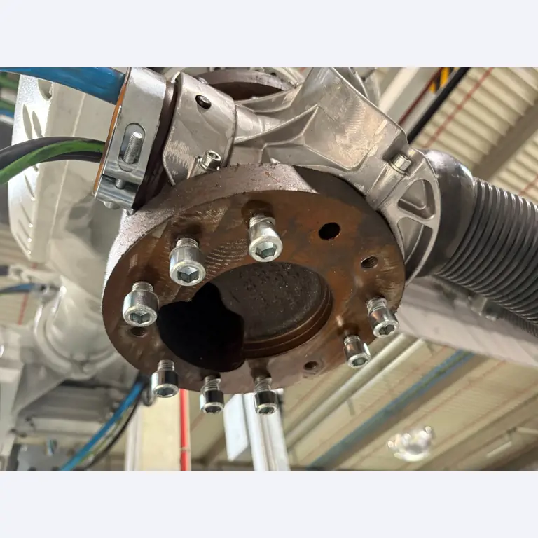 Zařízení pro výrobu automobilů-3