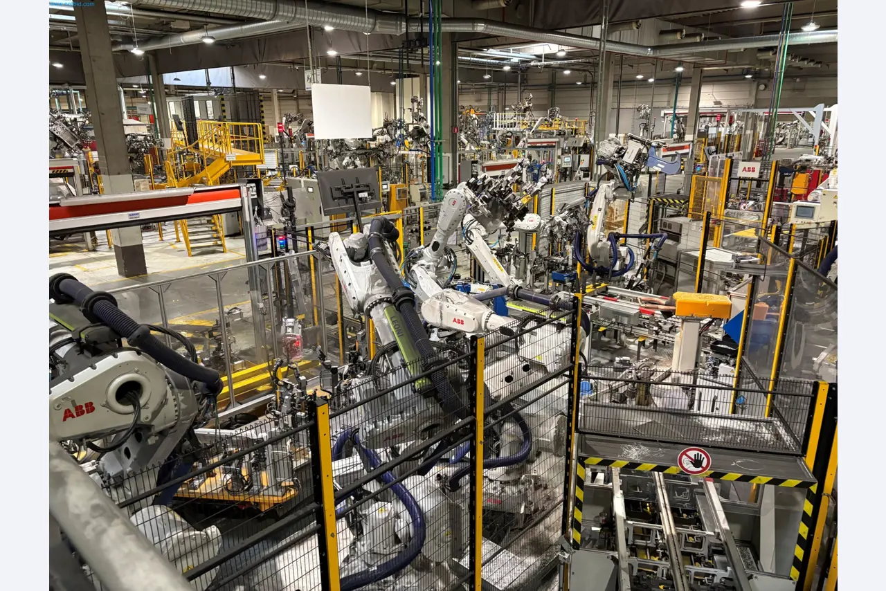 Equipamentos para o fabrico de automóveis-4