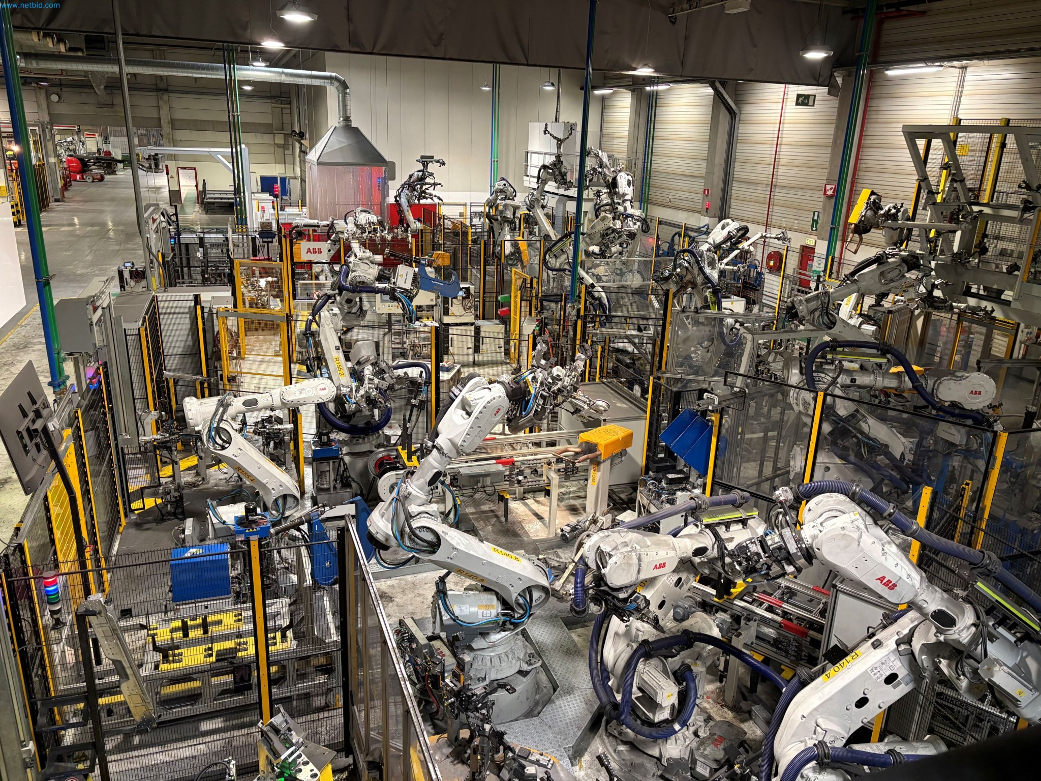 Equipamentos para o fabrico de automóveis-5