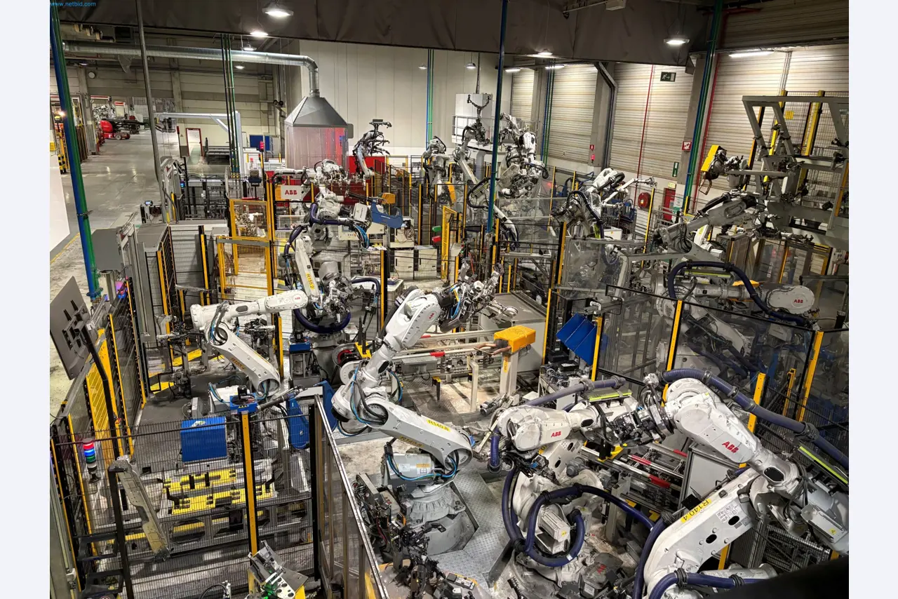 Equipamentos para o fabrico de automóveis-5