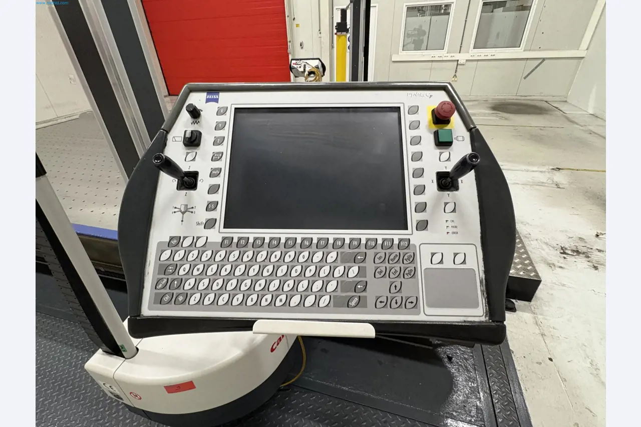 Sprzęt do produkcji samochodów-2